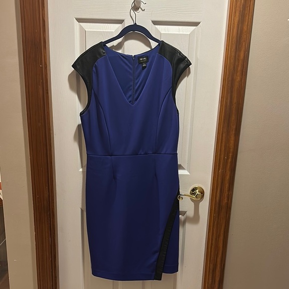Milly Blue and Black Sheath Mini Dress V-Neck Cap Sleeve - Picture 1 of 5